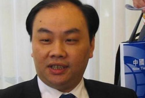 张近东：你公司股价跌了60%；黄光裕：呵呵，你董事长都没得做了