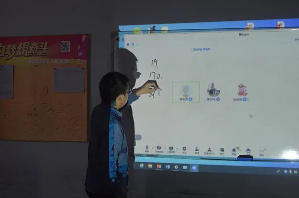 中軟國際企業(yè)輔導(dǎo)員老師業(yè)務(wù)培訓(xùn)考核圓滿成功