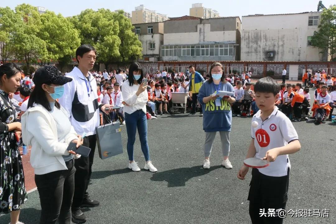 驻马店市第二十一小学怎么样?春季趣味运动会(图20)