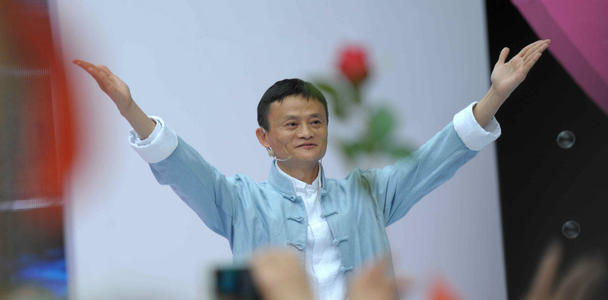 美团王兴和阿里马云的爱恨情仇，曾情同父子却反目就成仇！