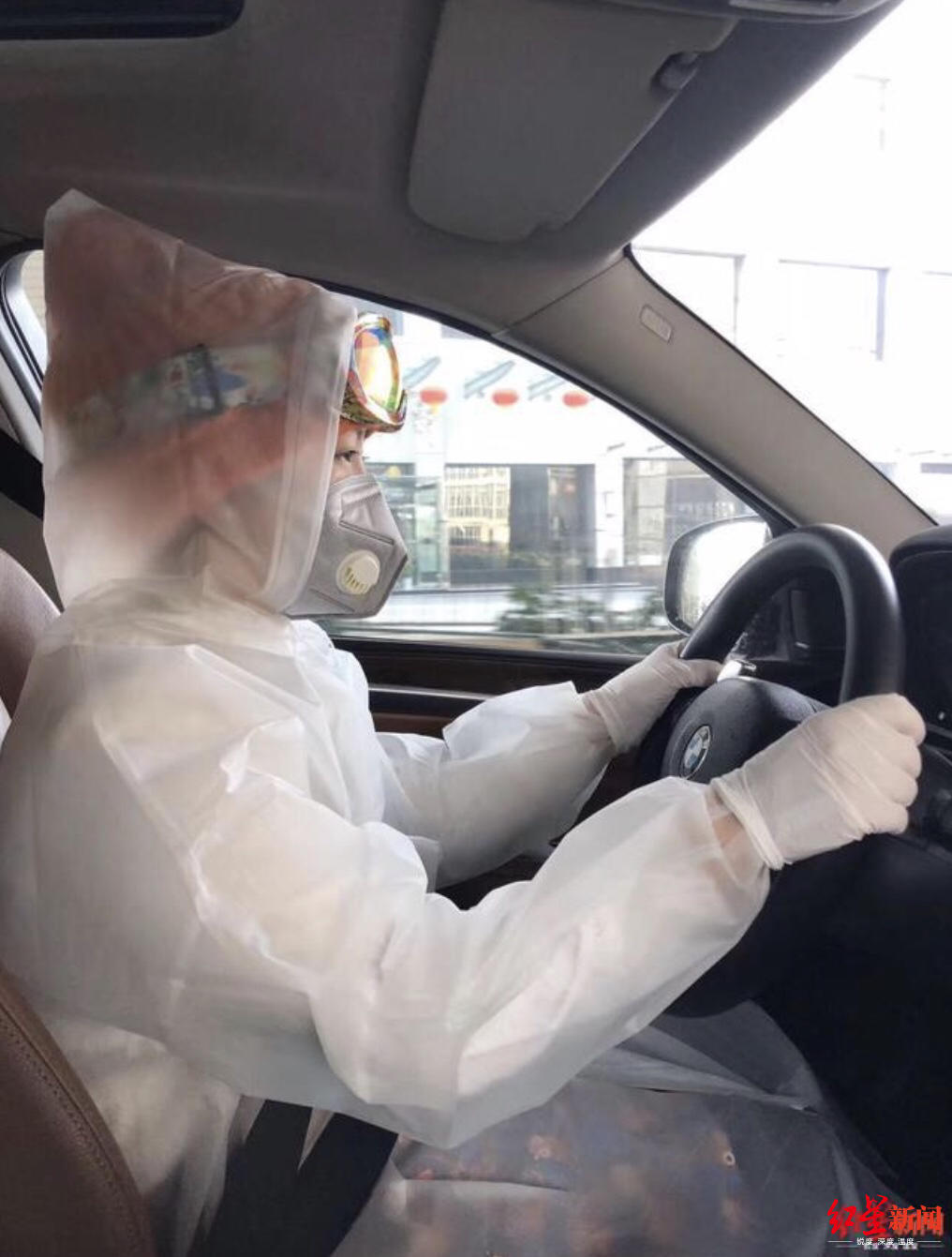 “雨衣妹妹”前线坚守却遭抢注商标 相关部门：