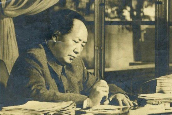 毛澤東邀請副班長彭友勝一起革命，他沒去，建國後懊悔沒先見之明