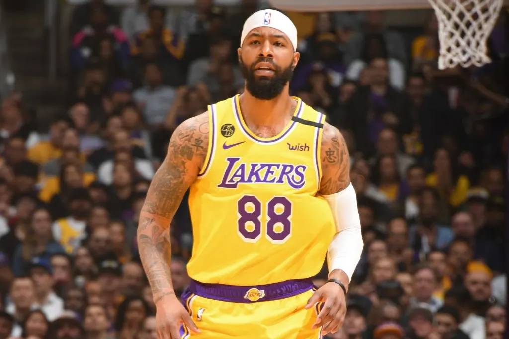 第二天NBA自由球员交易评分：库里值得2.15亿合同 湖人成最大赢家