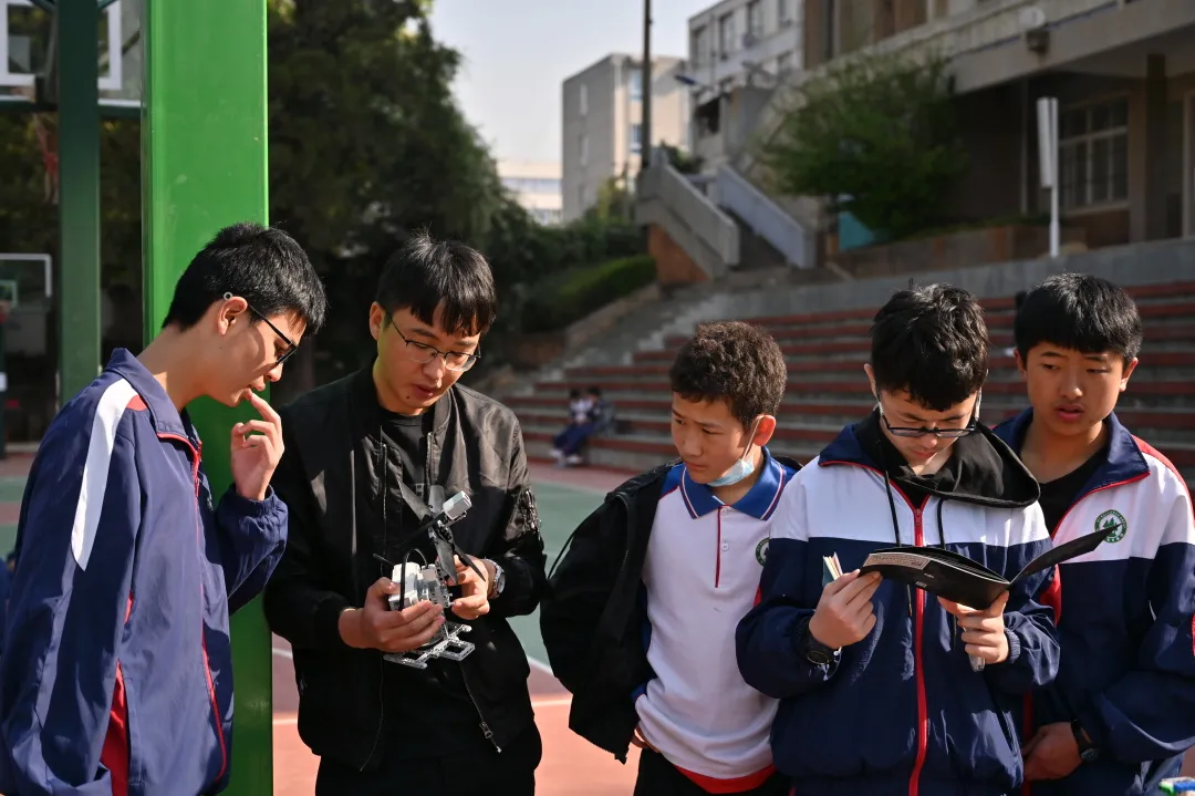 271教育丨科技节，带你感受云南农大附中的“科技范儿”