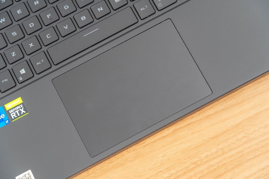 打破创作本与游戏本的隔阂：ROG幻16笔记本评测