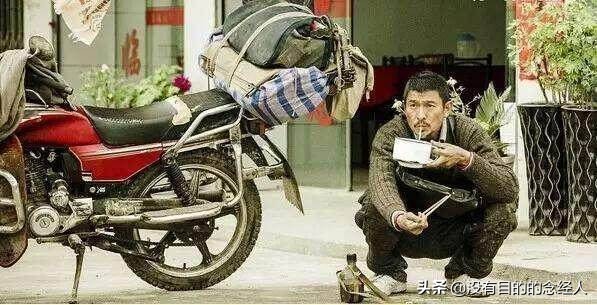 女演员入戏太深，加上灯光氛围，已经分不清是现实还是演戏