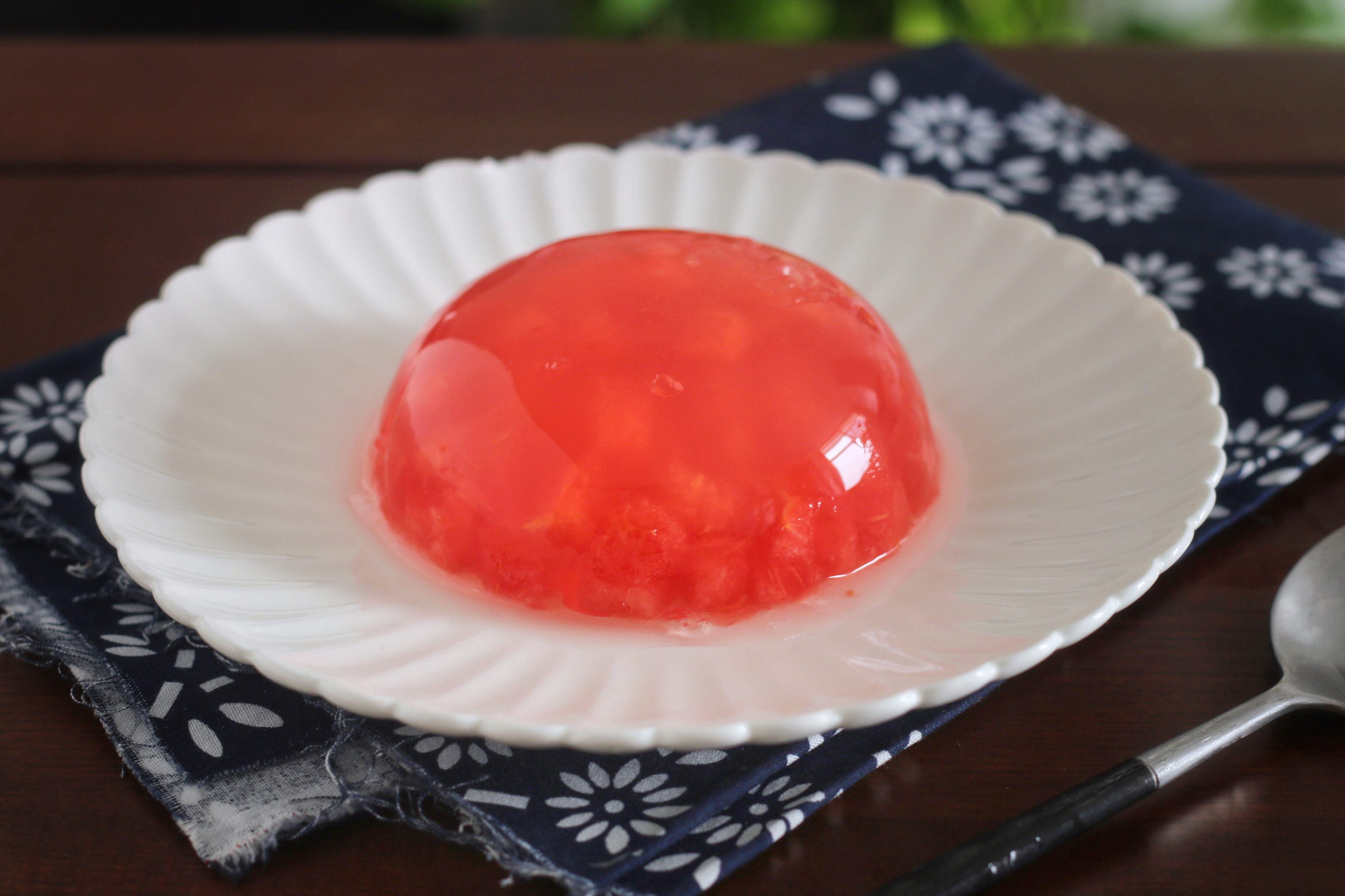 把西瓜做成果冻，冰凉Q弹超解暑，几步就做好，真简单