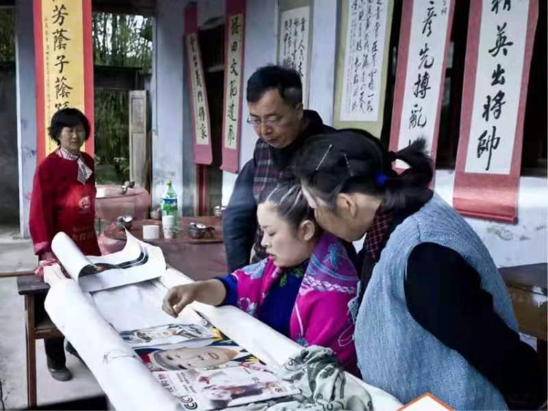 陈红英：传承蜀绣艺术 弘扬蜀绣文化