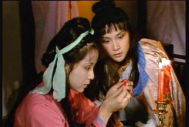 那个毫不起眼的丫头，才是红楼梦中陪伴宝玉到最后的姨娘