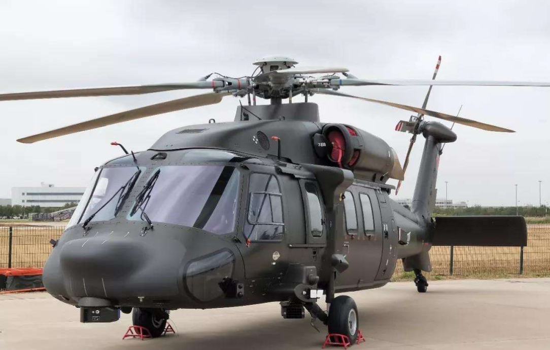 2021空军有轰20，海军有003航母，陆军只发一套迷彩服？