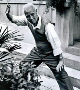 粟裕的“铁桶包围”多厉害？敌副司令驾飞机，