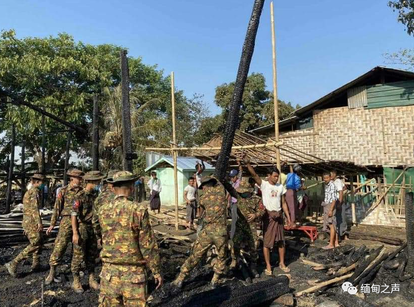 缅甸内比都小村庄着火，51人无家可归