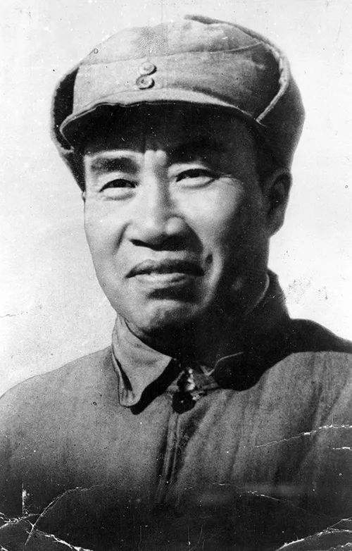 周恩来三会阎锡山，推动山西抗战，阎感叹：国