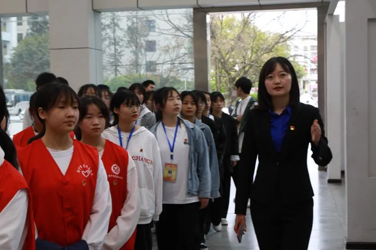遂宁市职校:追寻校园红色记忆 传承革命红色基因