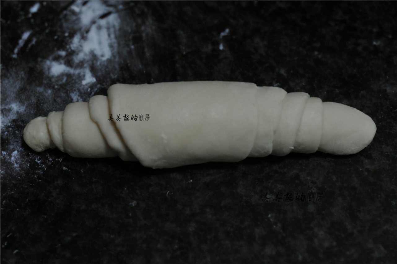 家有烤箱一定要試試，不用黃油的漢堡坯，柔軟拉絲，比買的好吃