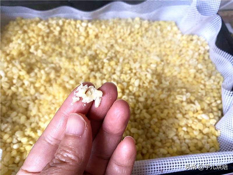 教你做綠豆糕，做法簡單無添加，香甜鬆軟不粘牙，比買的還好吃