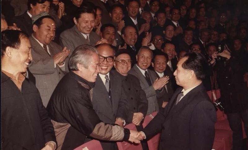 《苦恋》：一场激烈的观念较量，以及作家白桦最为大众熟知的标签