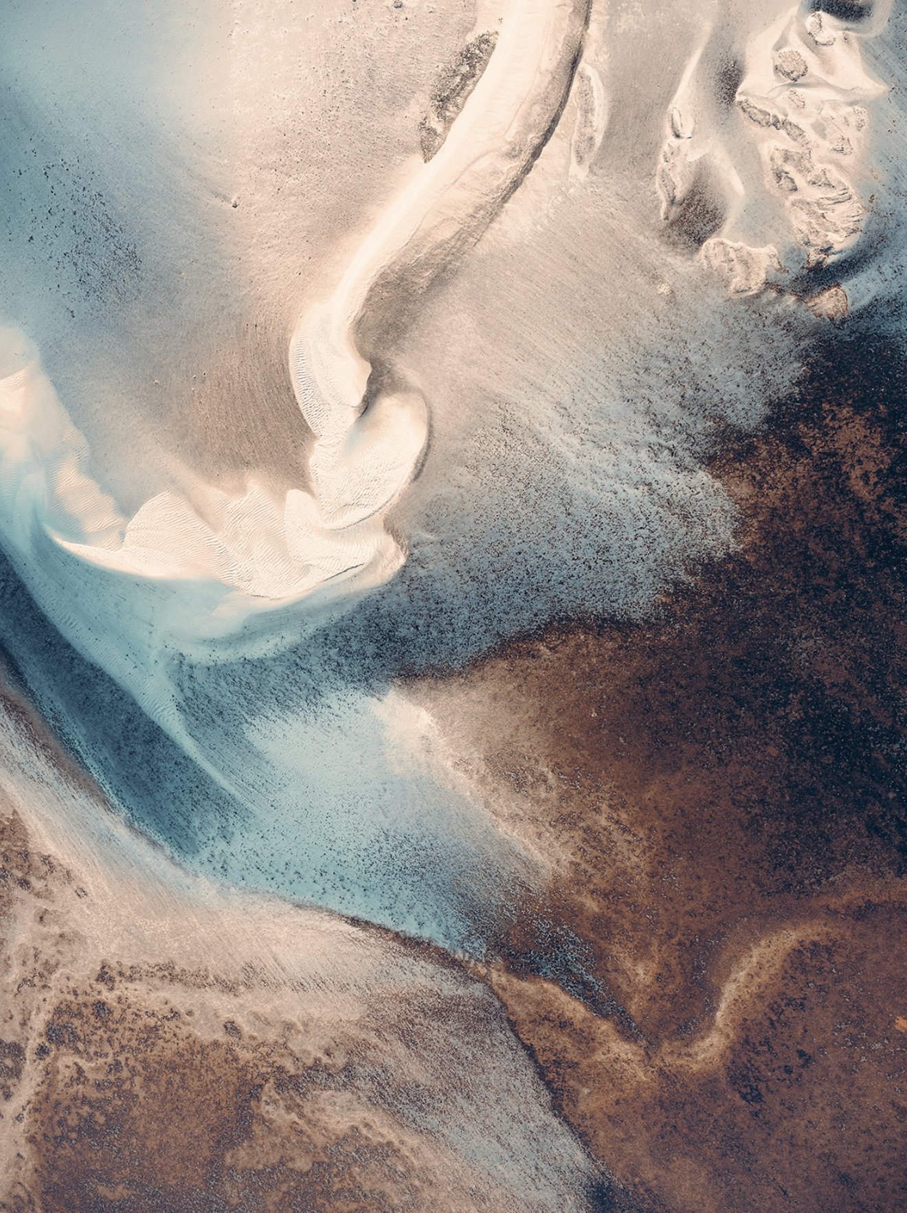 天然地貌视觉美学创意自然有很强的肌理塑造