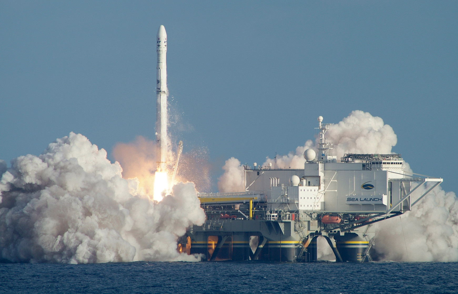 长征11号海上发射成功，西方感慨已被反超，全世界仅2国拥有