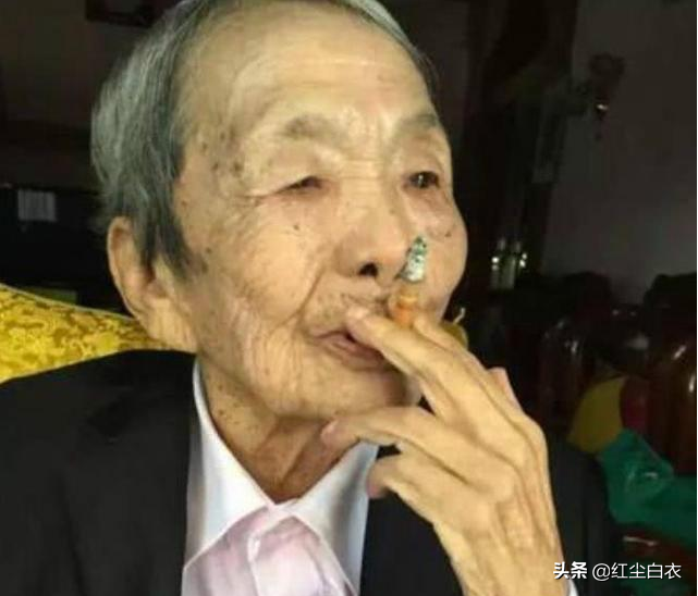 4岁玩枪16岁打仗，她主政果敢60年，号称“金三角教母”