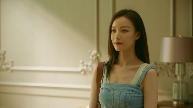 倪妮和刘诗诗同登杂志封面，网友：这气质差距