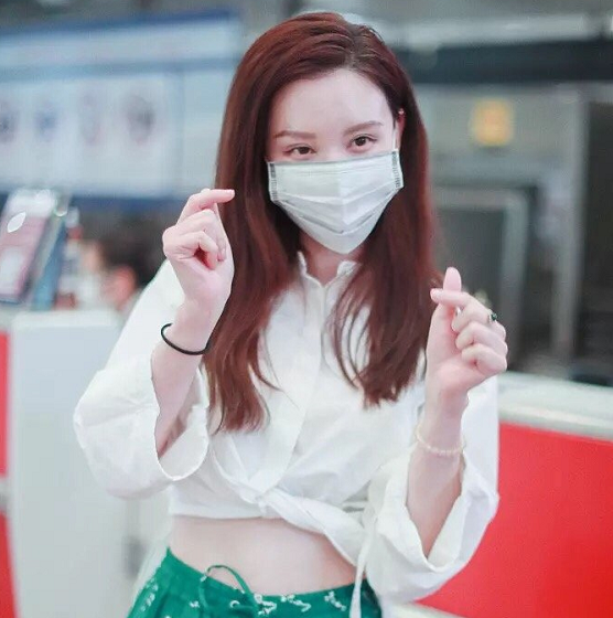 宋茜出演这部剧的女主，知名导演和制片坐镇，