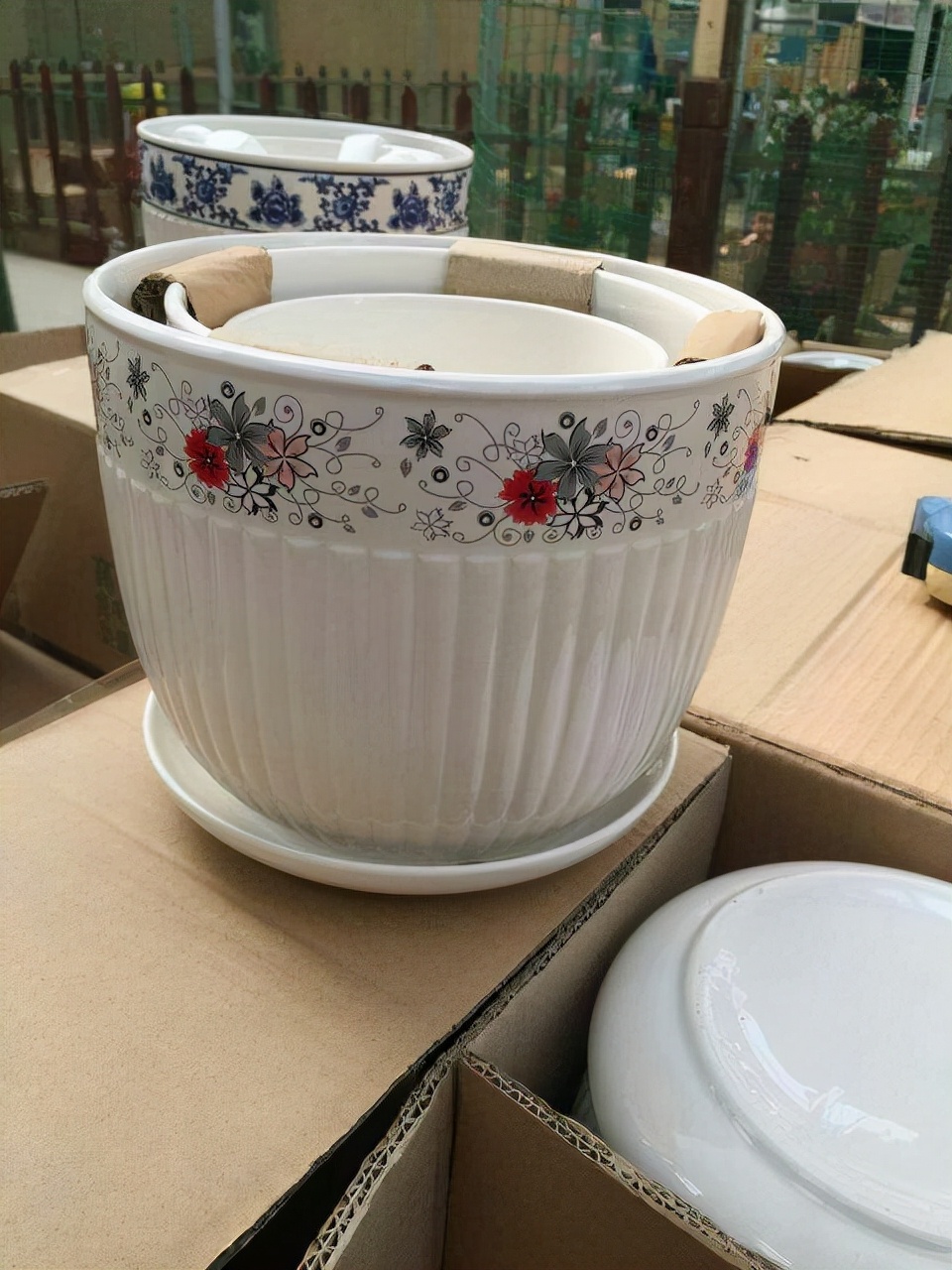 6種花盆，不適合養(yǎng)花，難怪長勢不好，扔了吧