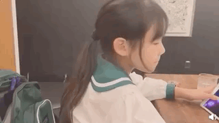 小s官宣小女兒嘻哈舞蹈拿金牌，網友調侃林志玲輸了again