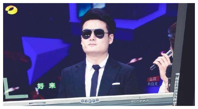 湖南卫视“最大关系户”：爸爸是《快本》导演，被快乐家族团宠