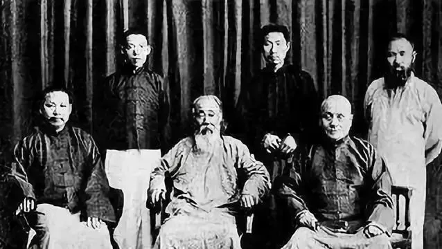 徐悲鸿作品,徐悲鸿作品价格,徐悲鸿多少钱一平尺,徐悲鸿国画,