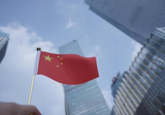 美印钞恶果出现，央行连续4个月抛售2740亿元，拒当“冤大头”