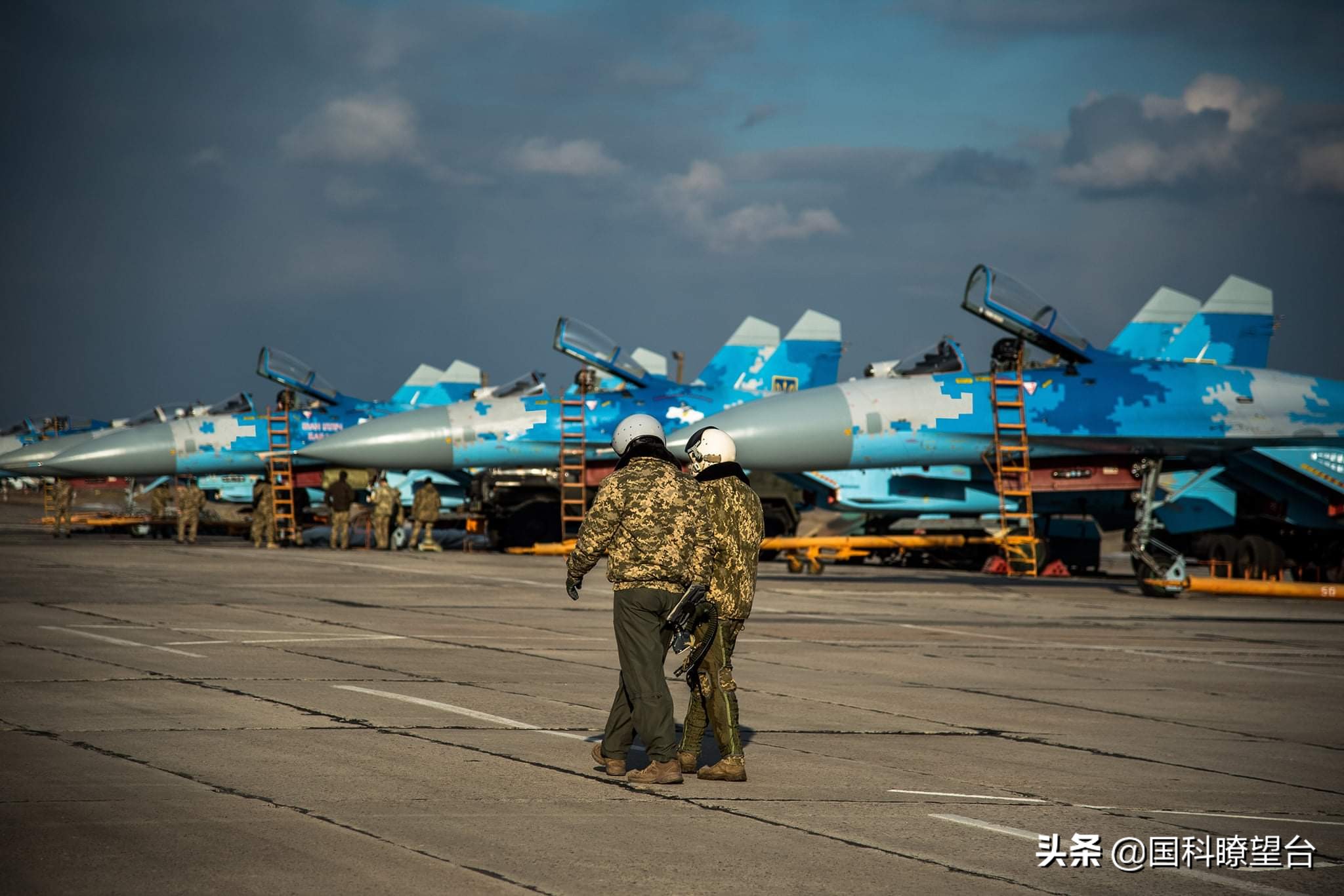 美军第1骑兵师开赴波兰备战！显然，美俄都同时