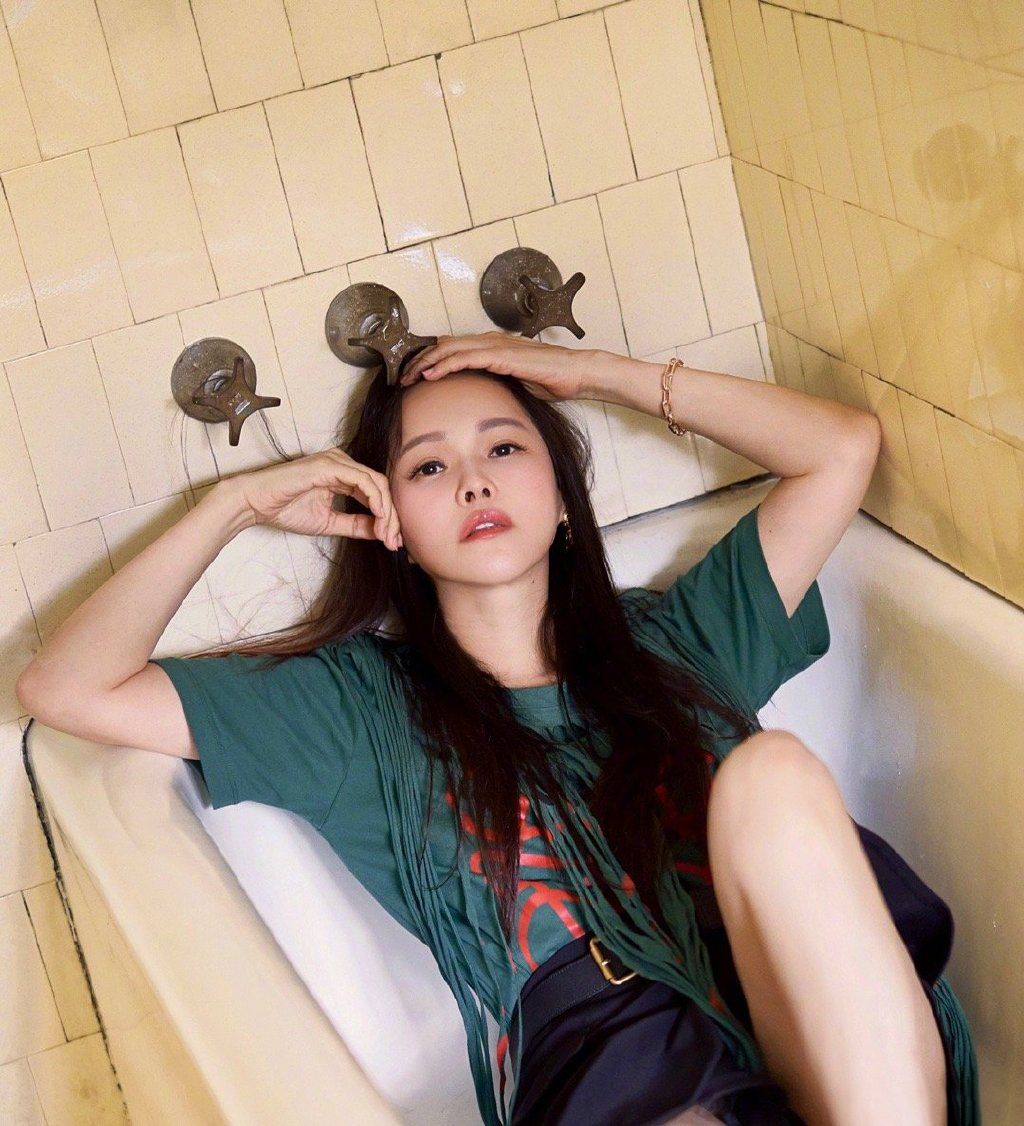 伊能静被淘汰！罕见夸李斯丹妮组，疑无缘《乘风破浪的姐姐》成团