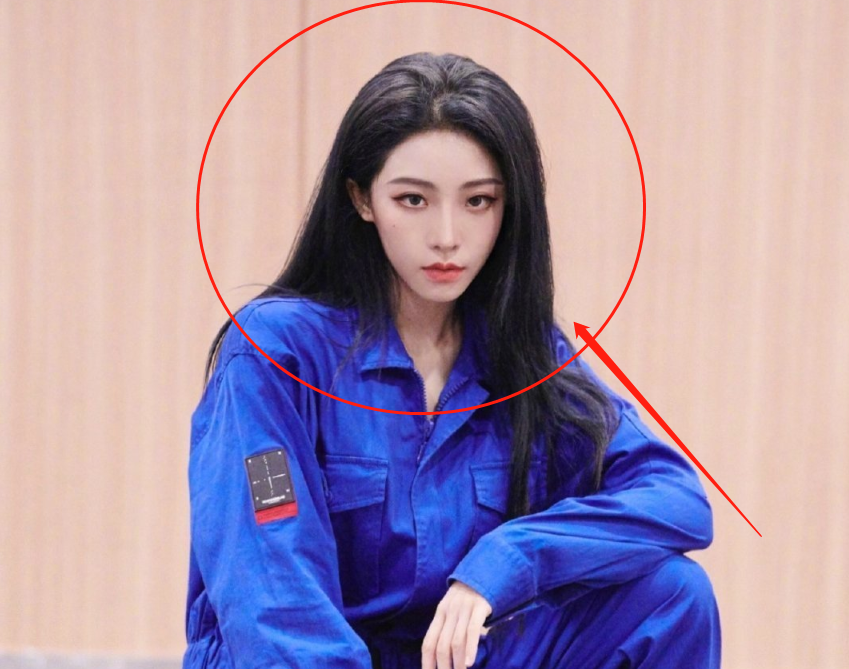 谢可寅晒THE9训练照，大家一起合影，找了半天愣