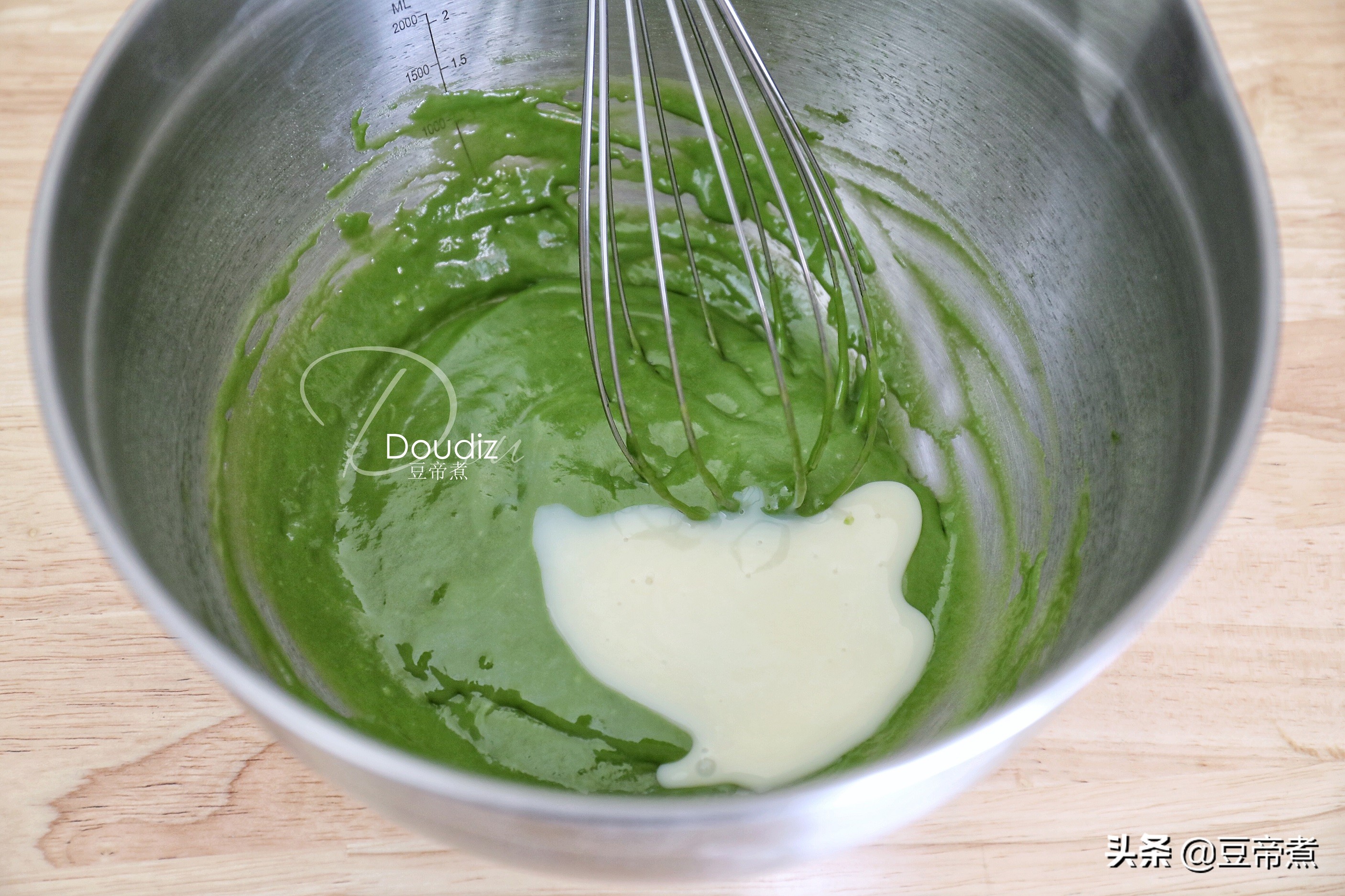 終於學會了孩子最愛吃的小蛋糕，自製衛生用料放心，實在太好吃了