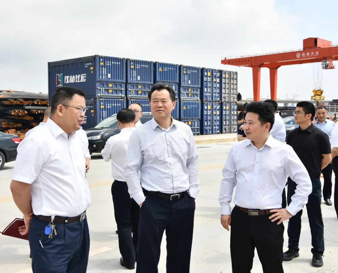 ​石希欣在调研张吉怀铁路建设时指出 加强“路地”协调联动 全力以赴确保如期建成通车