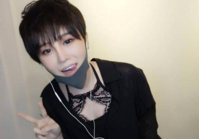 赵本山女儿球球和白小白有什么感情关系粉丝调侃未作出任何回应