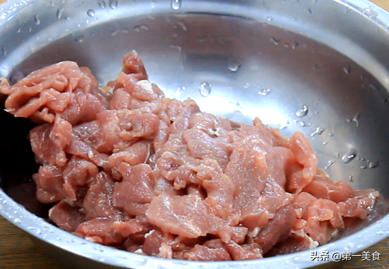 图片[2]-一口铁锅 如何把牛肉炒出烧烤的味道？就这么简单-起舞食谱网
