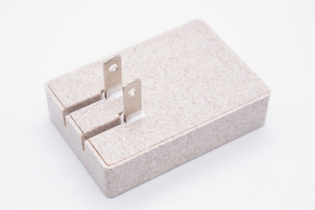 不止OPPO，这些厂商都推出了超薄快充新品