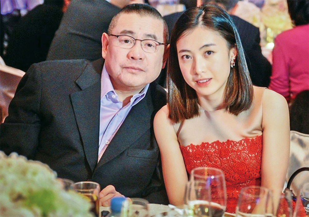 香港十大富豪榜出炉！徐子淇公公跌落第二，何超琼甘比无缘女首富