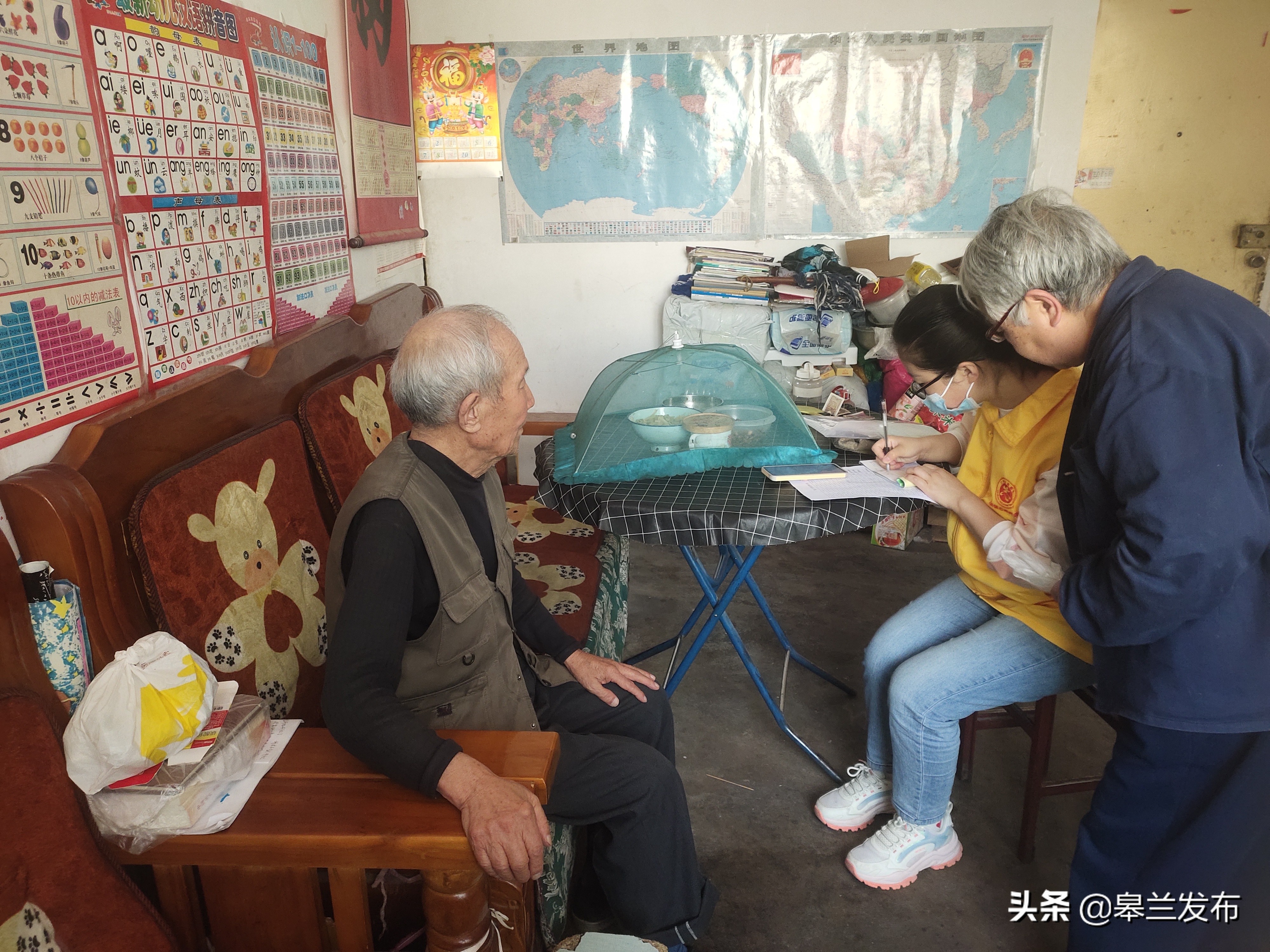 皋兰县三川口社区：上门服务老党员，让社区党组织更有“温度”