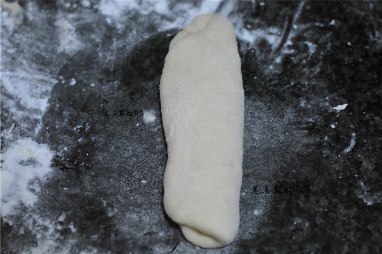 家有烤箱一定要試試，不用黃油的漢堡坯，柔軟拉絲，比買的好吃