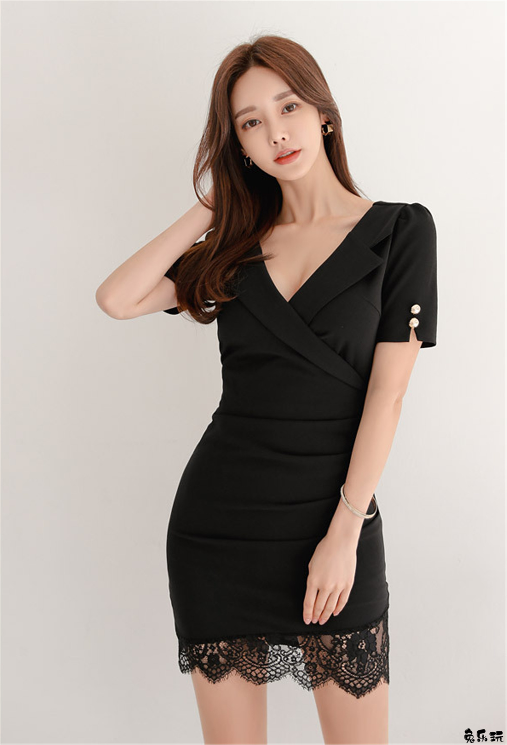 孙允珠·宁静夏夜萤星墨花高腰西装裙