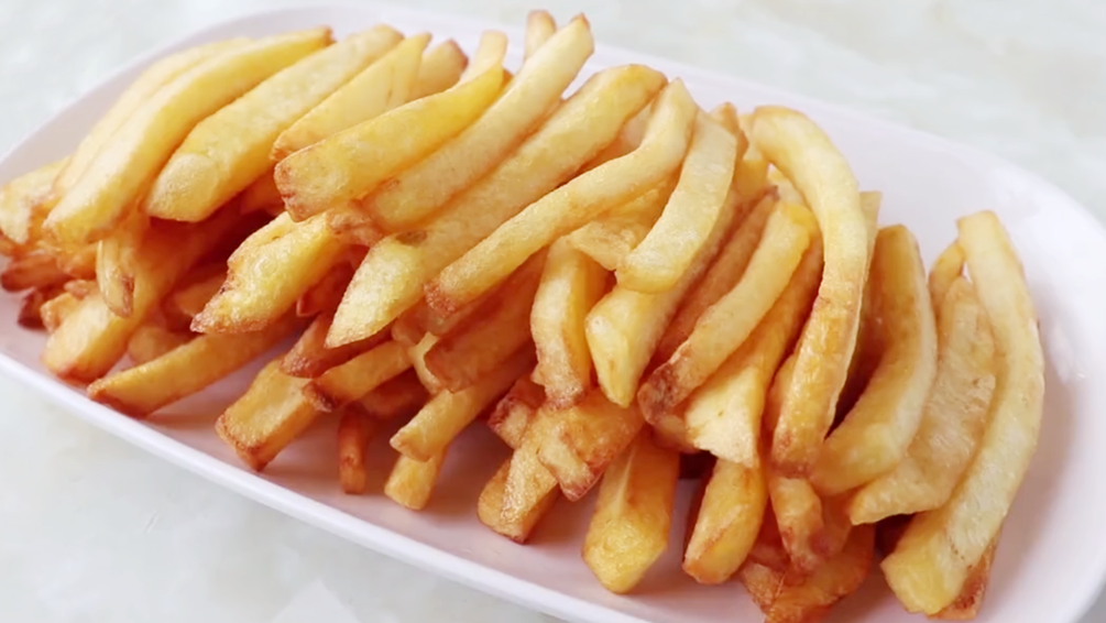 愛吃薯條趕緊收藏，教你2個訣竅，金黃酥脆，一次做一大盆不夠吃