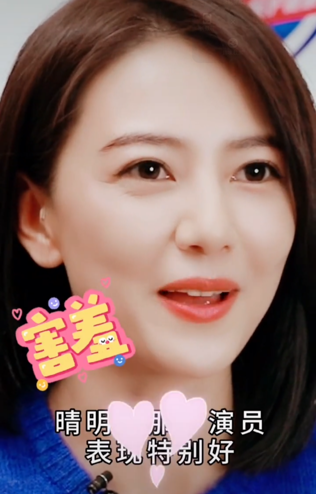 太甜！41岁高圆圆当众表白赵又廷，却因脸大被网