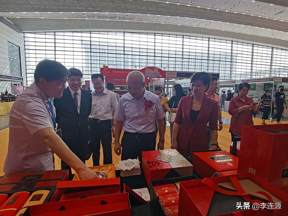 第十九届西安国际家具博览会 今日盛大启幕