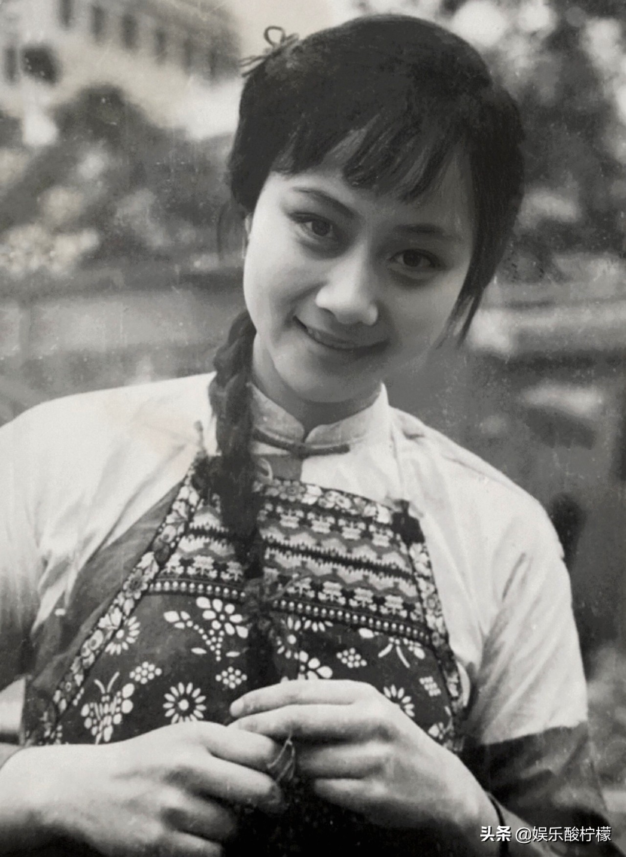 从万人恨姐姐，到惹人疼囧妈，40岁才成名的黄梅莹，征服了徐峥