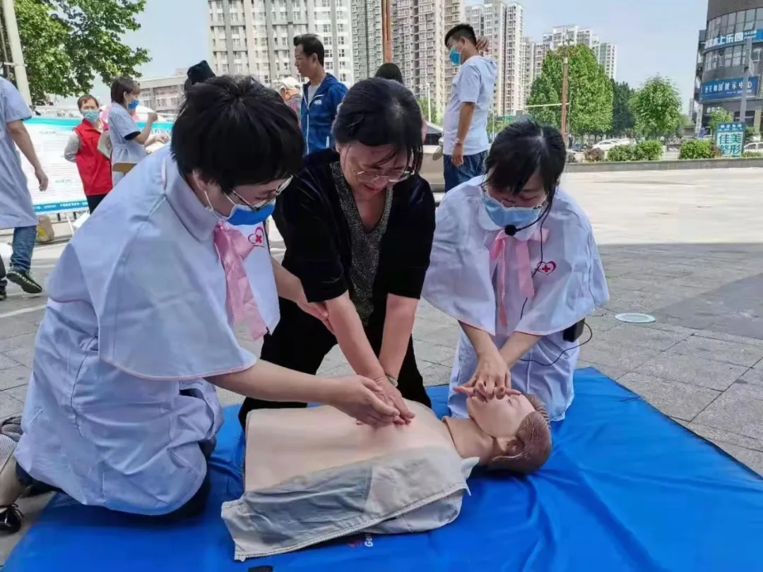 「我为群众办实事」临汾市中心医院：护理志愿服务 责任与爱同行