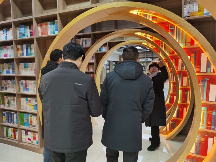 У������ӭ��� ͻ���������ɫ