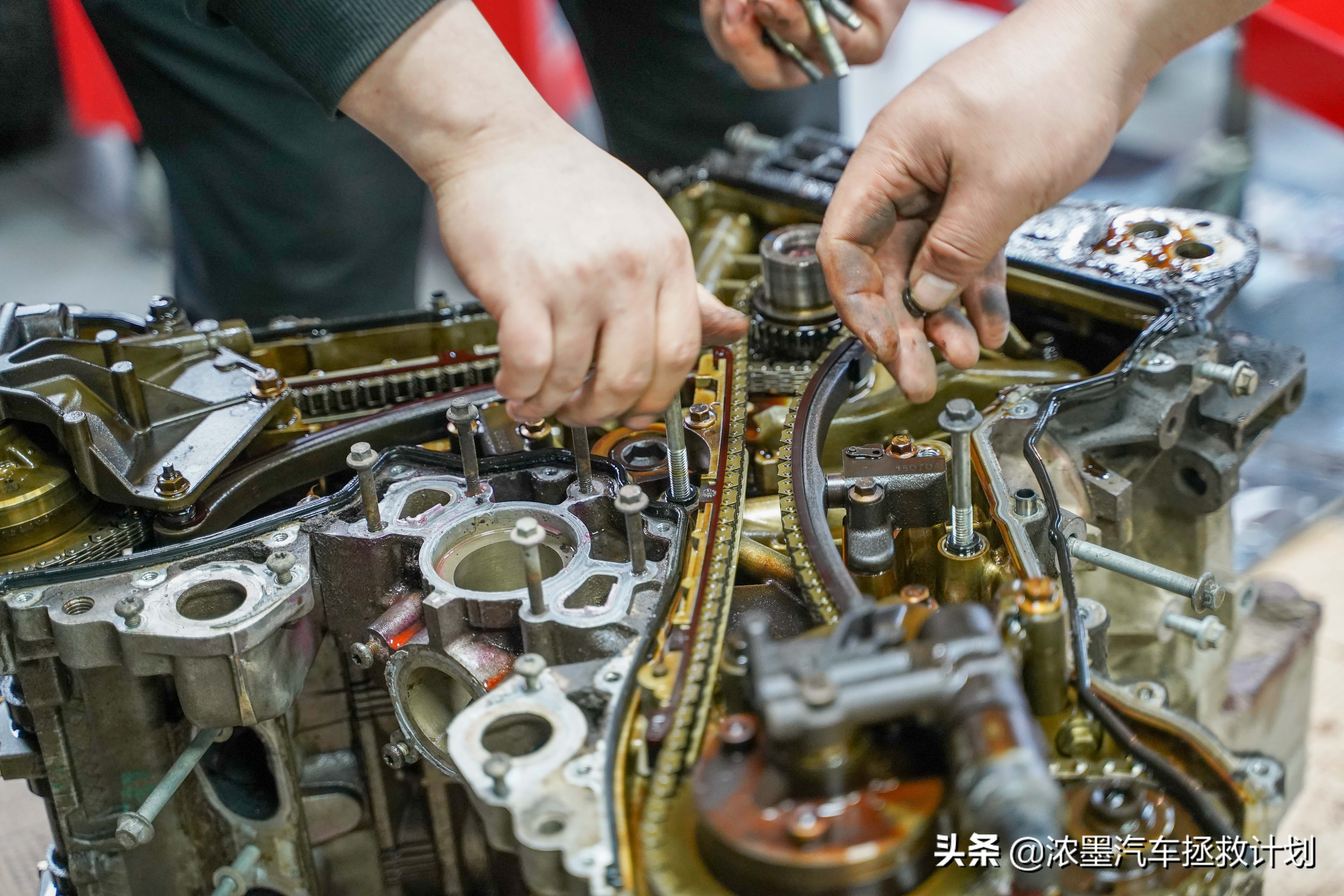 油泥虎王来自松嫩平原农场的战损级路虎发现整备无终止机修篇